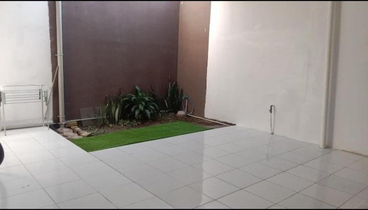 Palm Hills Cilegon Vila Exterior foto