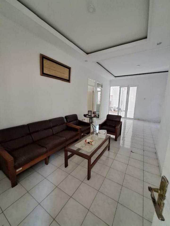 Palm Hills Cilegon Vila Exterior foto